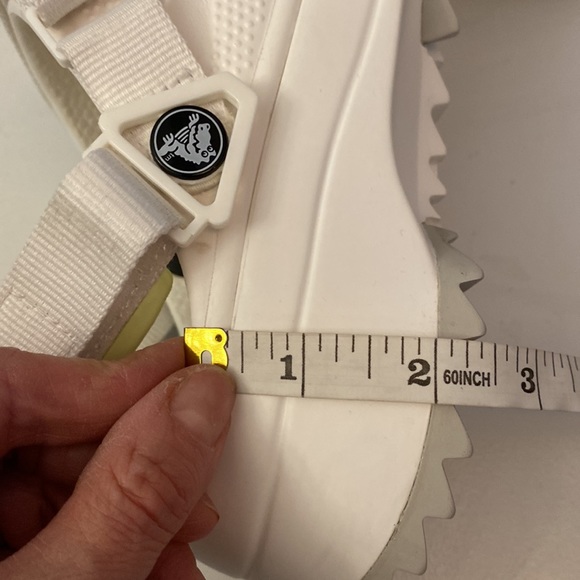 ❗️SOLD❗️Crocs Classic Hiker Clog White Sandals Size 9 - Picture 9 of 11